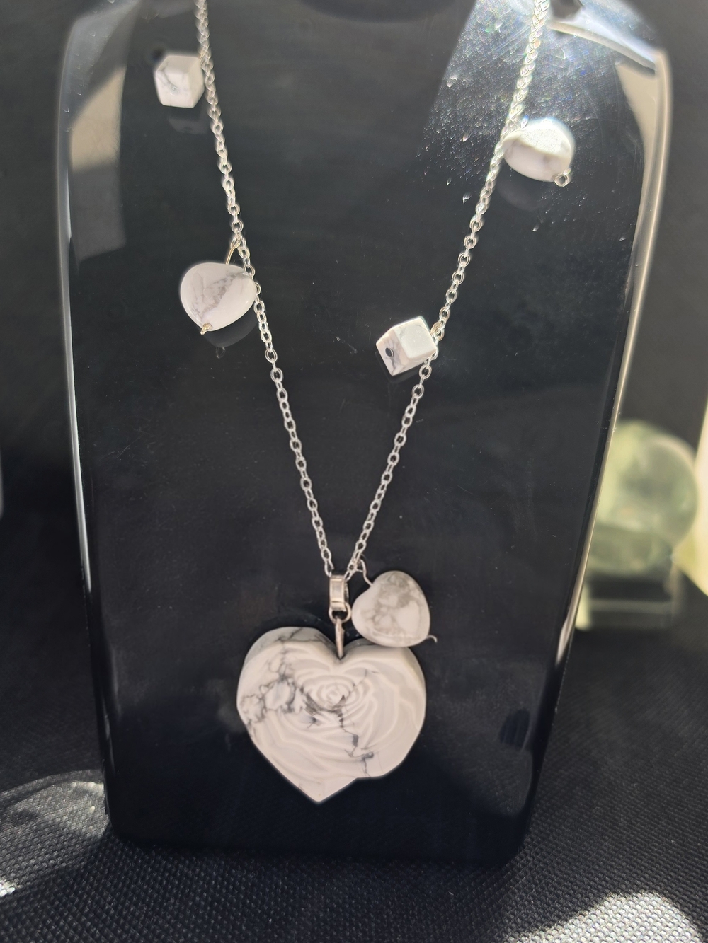 Necklace White Howlite Heart Pendant Women Jewelry